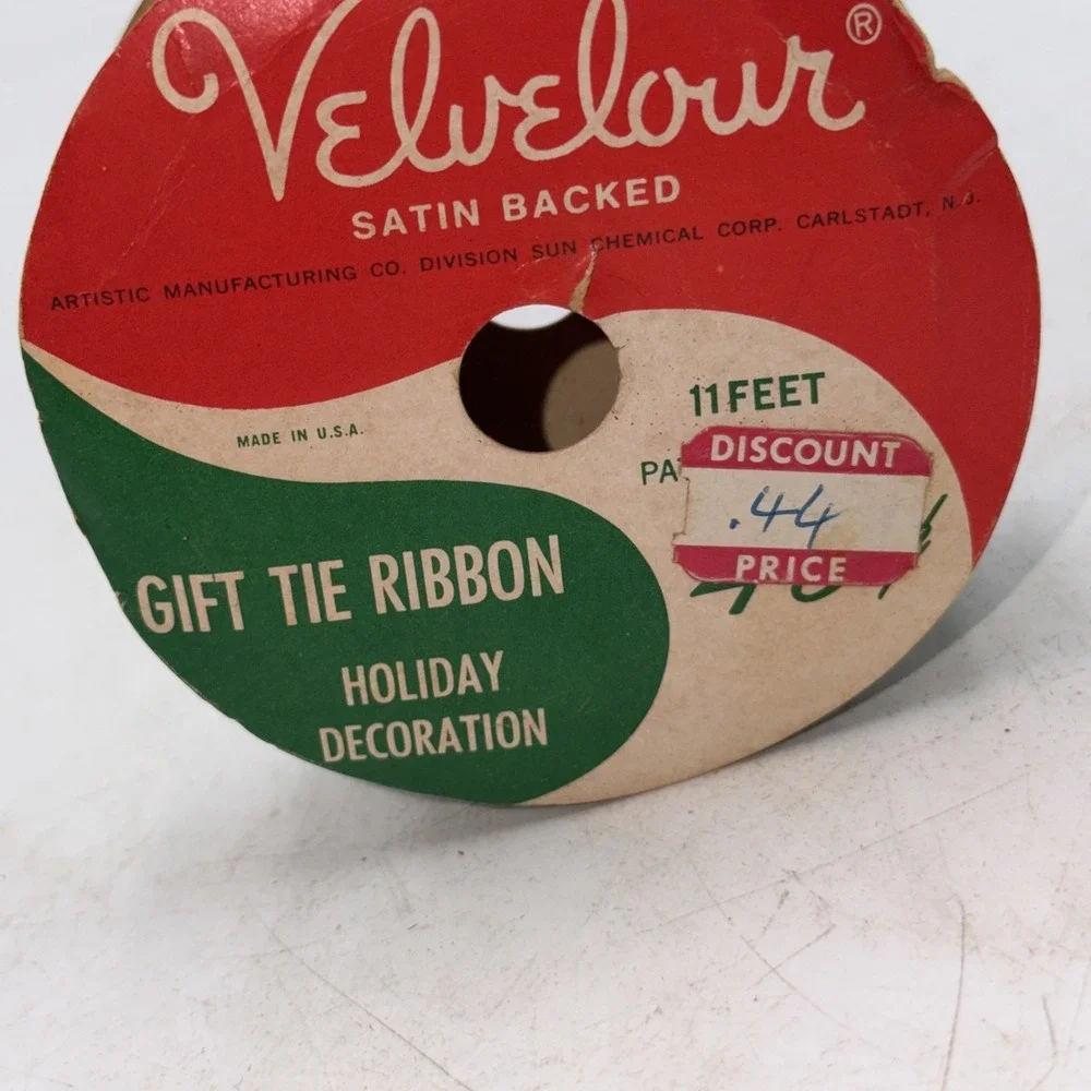 Vintage Velour Velvet Wreath Bow Ribbon Red USA Satin Backed 11 Ft. Prop Display